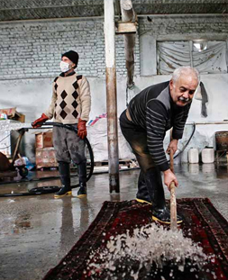 شستشوی سنتی قالی در قالیشویی جمهوری قم 